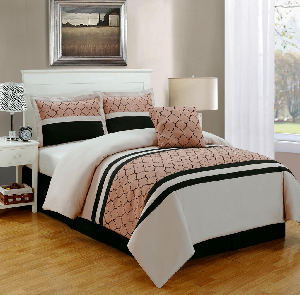 5 pc Geometric Design Luxury Comforter Set, Color Nude with Black Lines