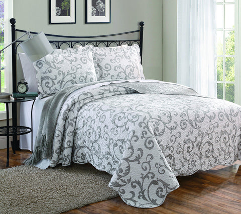 3 pc Quilt Set with Blue Damask Decorative Design